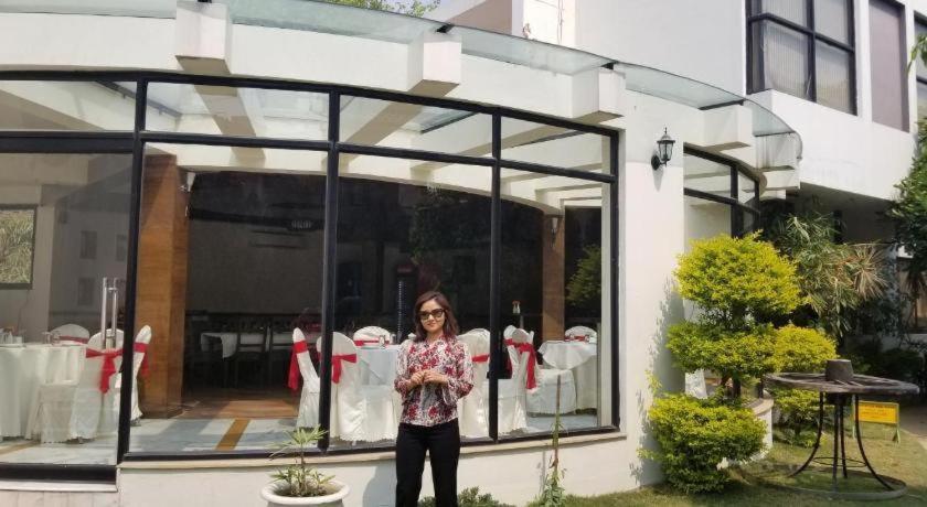 Hotel Club Denovo à Butwal Extérieur photo