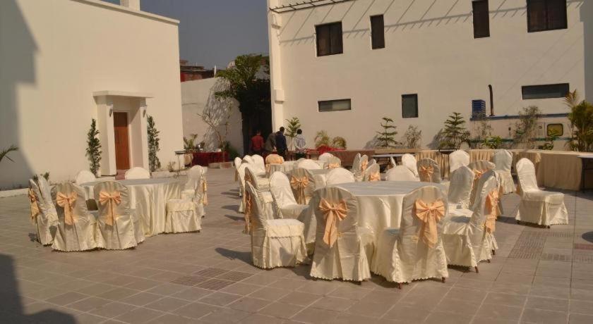 Hotel Club Denovo à Butwal Extérieur photo