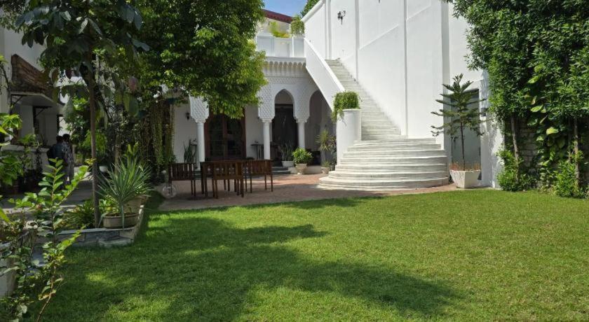 Hotel Club Denovo à Butwal Extérieur photo